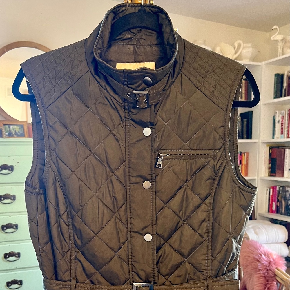 Banana Republic Women's Puffer Vest